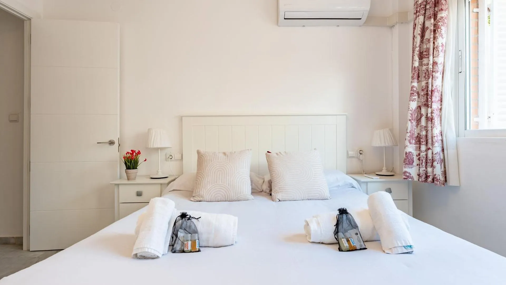 Malagasuite Terrace&Parking Stay Fuengirola